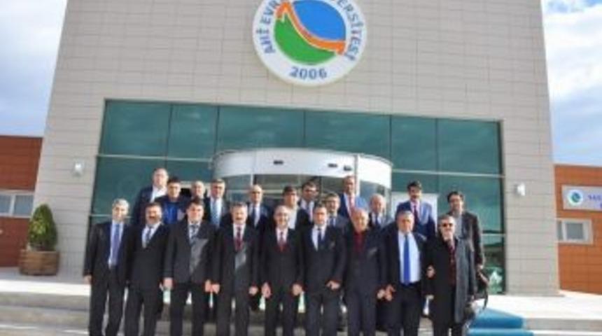 &Uuml;niversite-şehir-sanayi İşbirliği Toplantısı