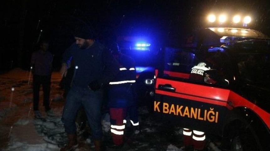 D&uuml;zce&rsquo;de 7 Kişi Kar Yağması Sonucu Yaylada Mahsur Kaldı