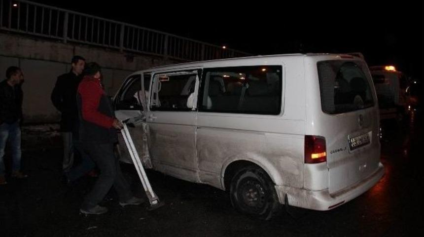 Bu Minib&uuml;sten Sağ &Ccedil;ıktı