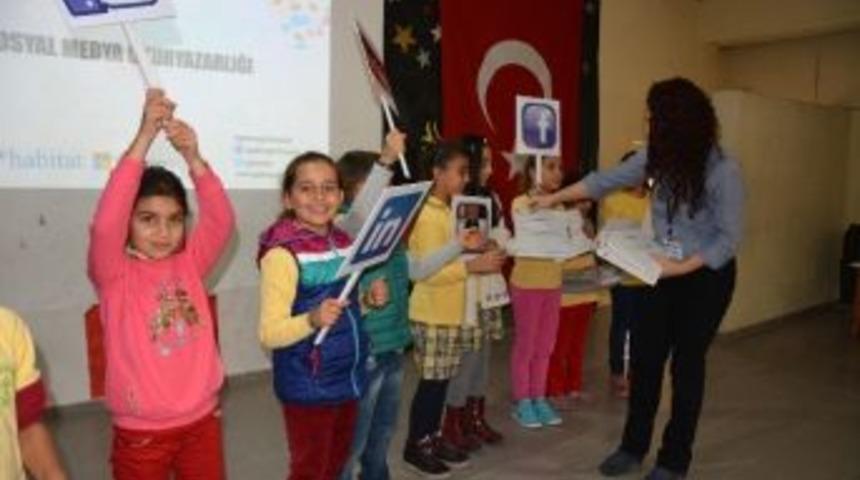 Ortaca&rsquo;da Sosyal Medya Okuryazarlığı Eğitimi