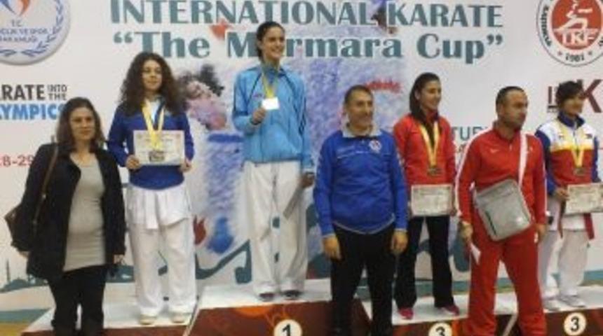 Kağıtsporlu Karateciler&rsquo;den 14 Madalya Daha