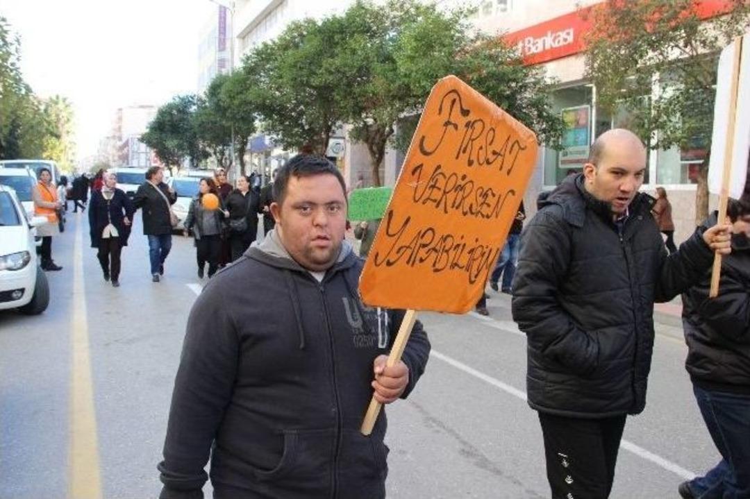 Engellilerden Sessiz Y&uuml;r&uuml;y&uuml;ş