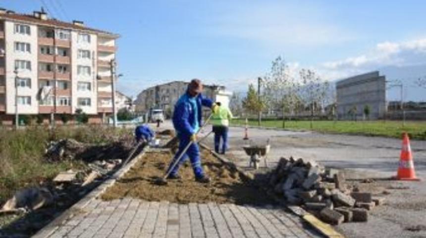 Kartepe&rsquo;de Parke Tamiratları Hız Kazandı