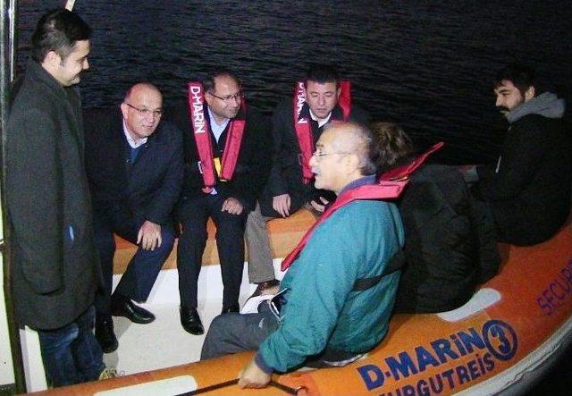 Chp’li Vekiller Aylan Kurdi’nin Öldüğü Sahilde İncelemelerde Bulundu