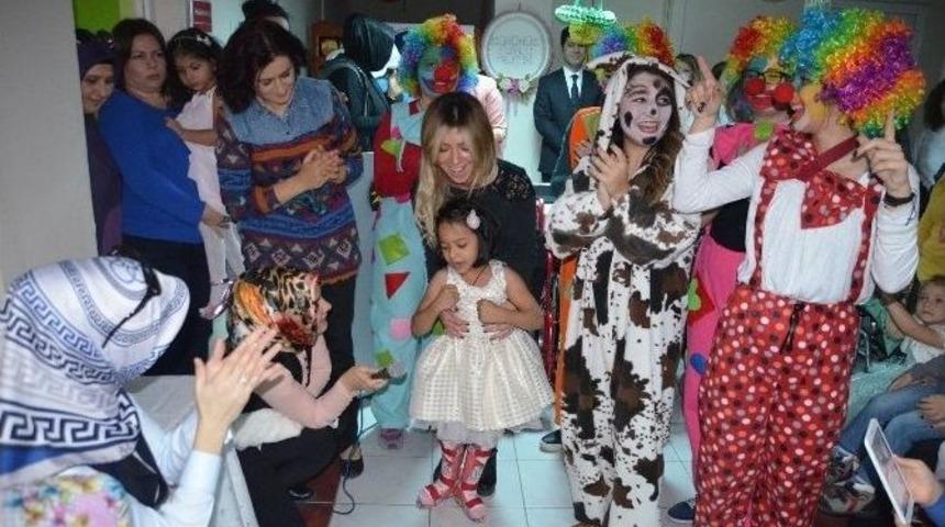 T&uuml;rkiye&rsquo;nin Tek Spastik &Ccedil;ocuklar Hastanesinde Engelliler G&uuml;n&uuml; Kutlandı