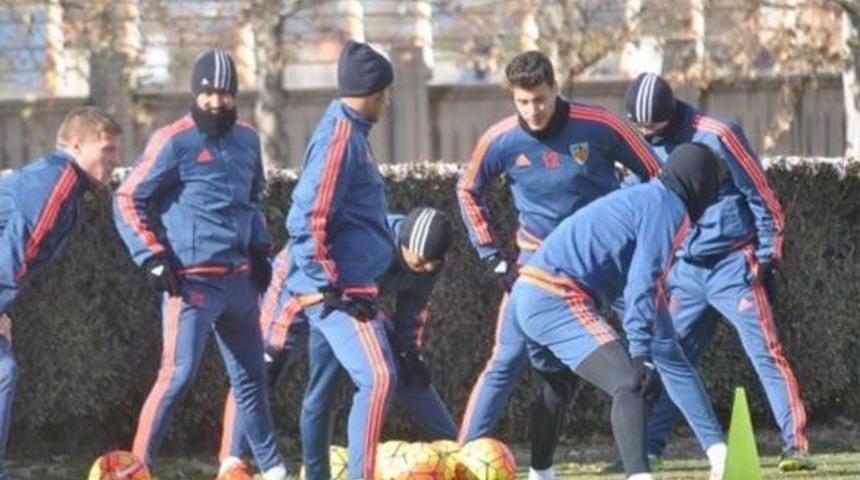 Kayserispor, Beşiktaş Ma&ccedil;ının Hazırlıklarını S&uuml;rd&uuml;r&uuml;yor