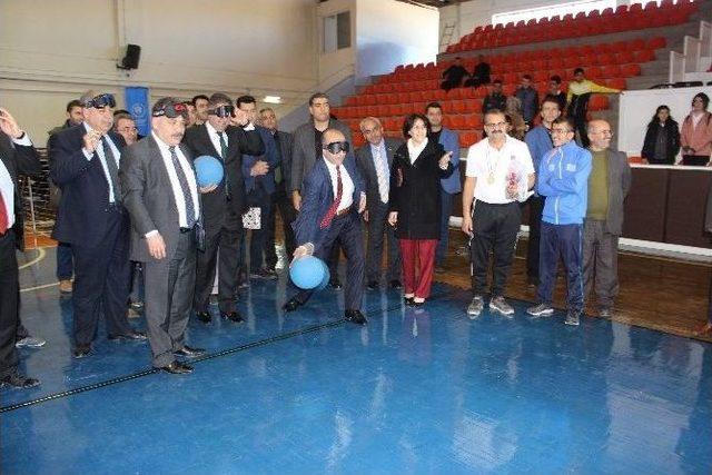 Görme Engelliler Goalball Turnuvasında Kıyasıya Mücadele Etti