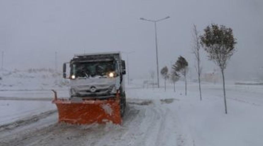 Edremit&rsquo;te Karla M&uuml;cadele &Ccedil;alışması