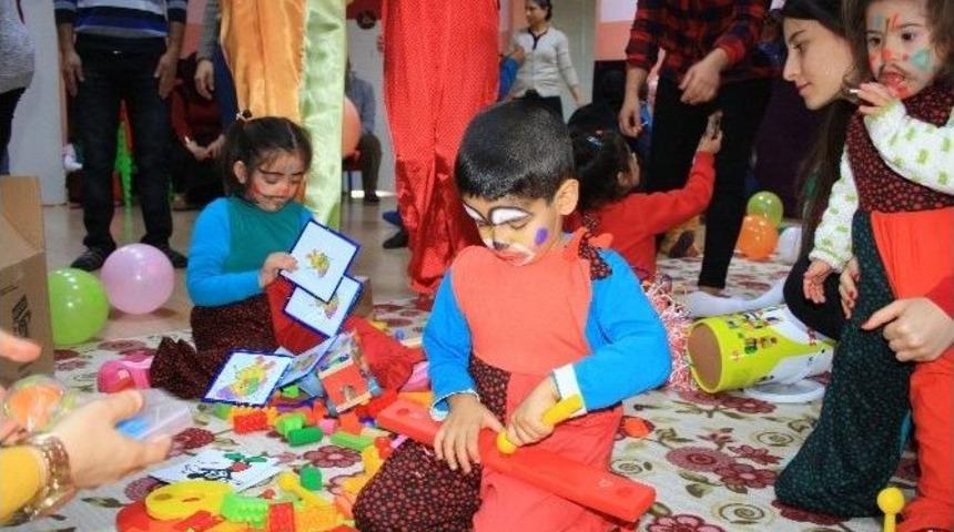 D&uuml; &Ouml;ğrencileri Engelleri Yıktı