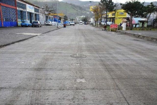 Sanayi Sitelerinde Beton Yol Sevinci