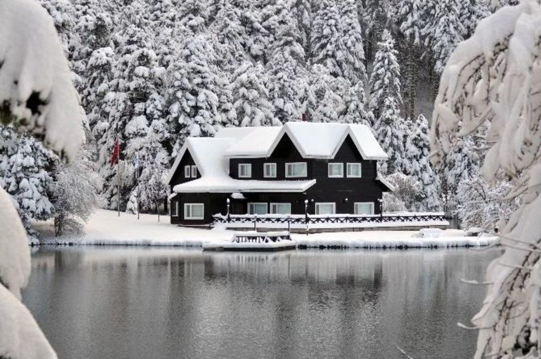 G&ouml;lc&uuml;k&rsquo;te Kartpostallık G&ouml;r&uuml;nt&uuml;ler