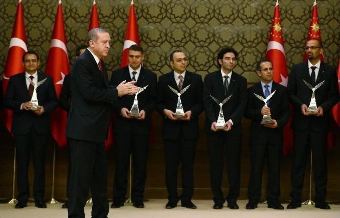 T&uuml;bitak Bilim, &Ouml;zel Ve Teşvik &Ouml;d&uuml;lleri Sahiplerini Buldu