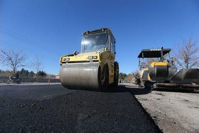 Büyükşehir, Gaziantep-kilis Yolunun Asfaltını Yeniliyor