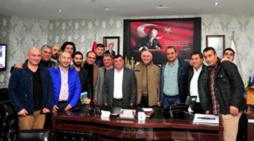 &Ccedil;ağlayan, Artvin Belediye Başkanını Ziyaret Etti