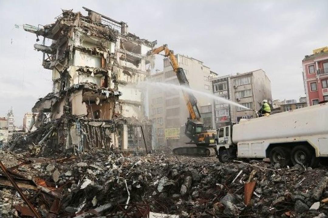 İski Binasının Yıkımı Tamamlandı