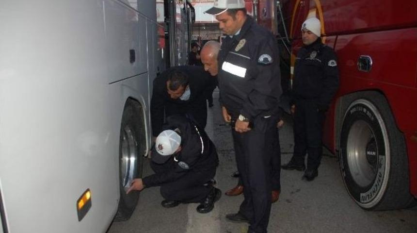 Yolcu Otob&uuml;slerine Kış Denetimi