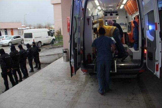 Sınır Kapısında Kavga: 17 Yaralı 3