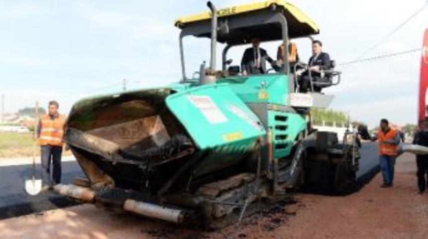 Başkan D&uuml;ndar Asfalt D&ouml;kt&uuml;