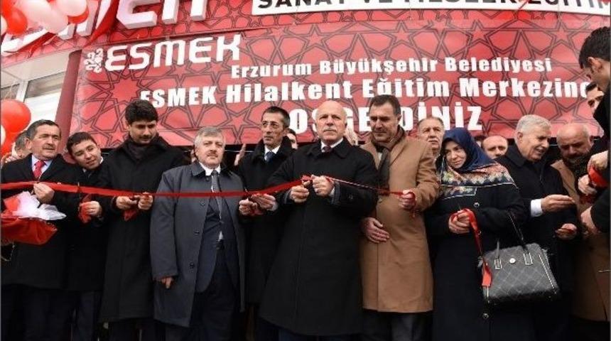 B&uuml;y&uuml;kşehir&rsquo;in Eğitim Yatırımlarından Hilalkent Esmek A&ccedil;ıldı