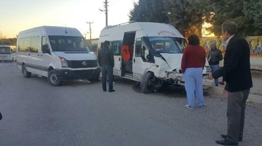 Kadirli&rsquo;de &Ouml;ğrenci Servisi Kaza Yaptı: 7 Yaralı