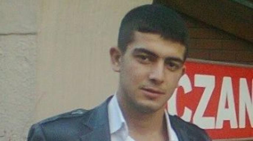 Motosiklet S&uuml;r&uuml;c&uuml;s&uuml; Kazada Ağır Yaralandı