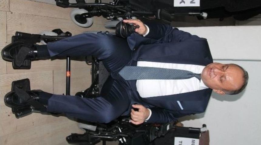 Kastamonu Belediyesinden 12 Engelliye Ak&uuml;l&uuml; Araba