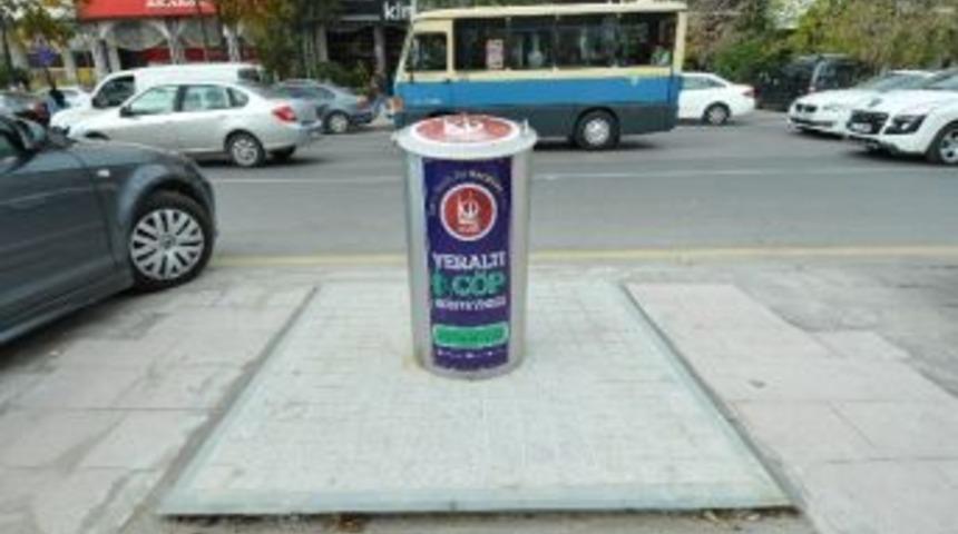 Yer Altı &Ccedil;&ouml;p Konteynırları İle Ke&ccedil;i&ouml;ren Daha Temiz