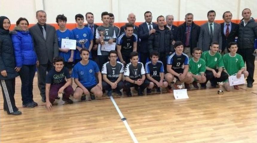 Gen&ccedil;ler Masa Tenisi Rize İl Birinciliği Sona Erdi