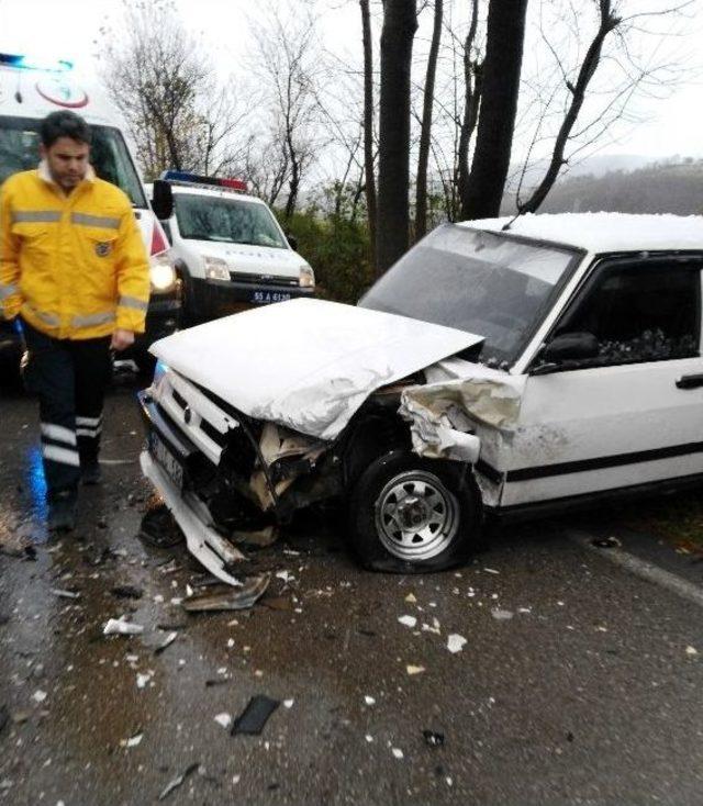 Öğrenci Servisi Otomobil İle Çarpıştı: 9 Yaralı