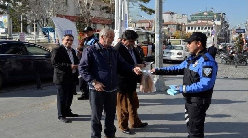 Karaman Polisinden Broş&uuml;rl&uuml; Bilgilendirme