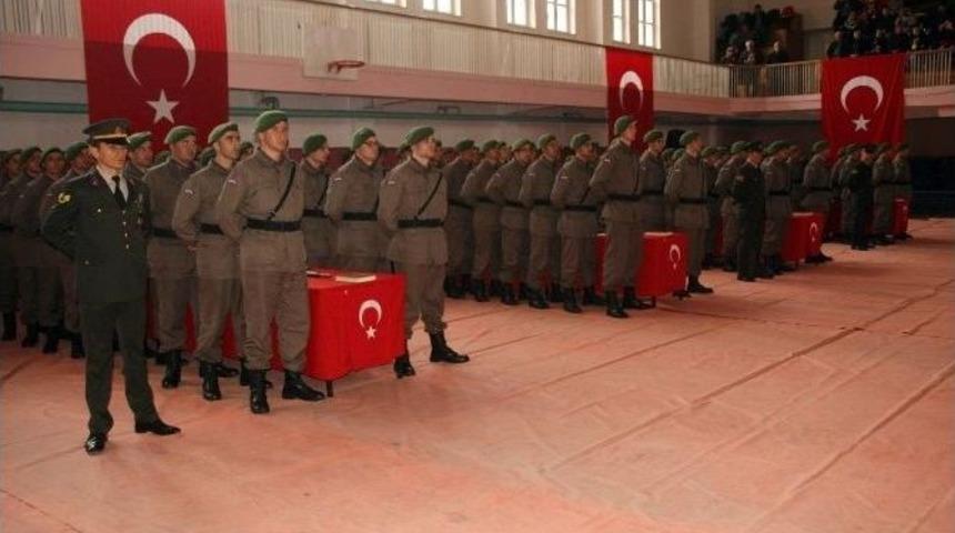 Yozgat&rsquo;ta 361. Kısa D&ouml;nem Askerler Yemin Ederek Tsk&rsquo;ya Katıldı