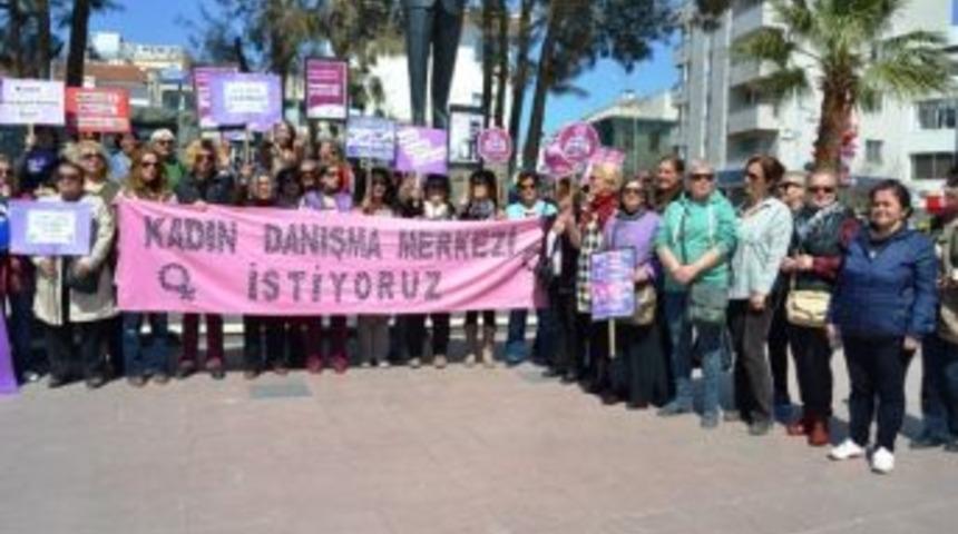 Ayvalık&rsquo;ta Kadınlar Eşitlik İstiyor
