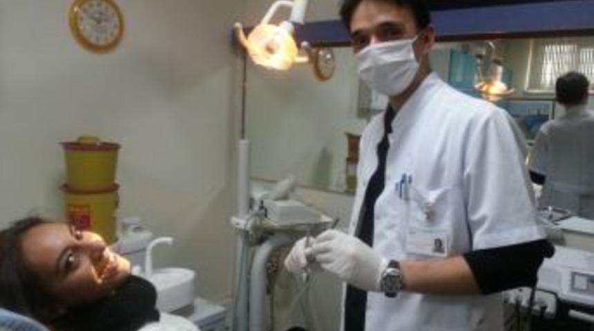 Altındağlı Kadınların Diş Sağlığı Altındağ Belediyesi&rsquo;ne Emanet