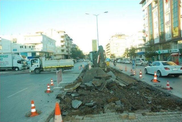 Vatandaş Talebi Üzerine Kavşak Trafiğe Kapatıldı