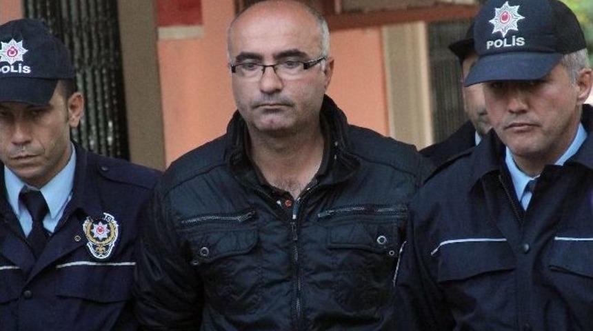 Karısını Bı&ccedil;aklayan Koca Sağlık Kontrol&uuml;nden Ge&ccedil;irildi