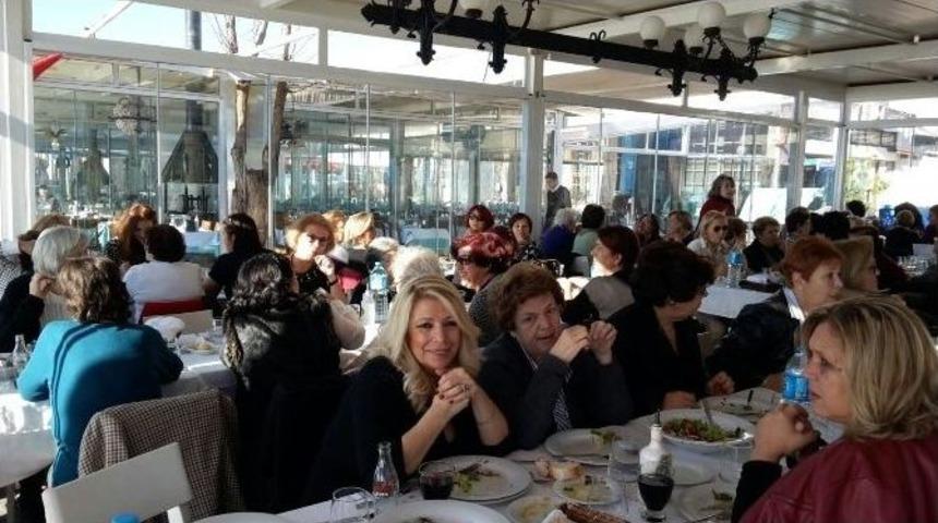 Kasaid&rsquo;lı Kadınlar Eşit Se&ccedil;ilme Hakkı İstedi