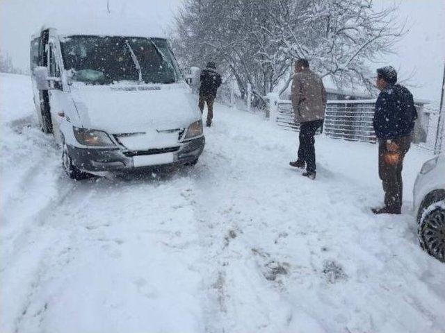 Kar Engeline Takılan Öğretmenlerin Zor Anları