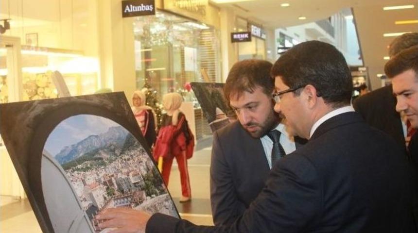 Serginin Geliriyle Onkoloji Servisindeki &Ccedil;ocuklara Oyun Alanı