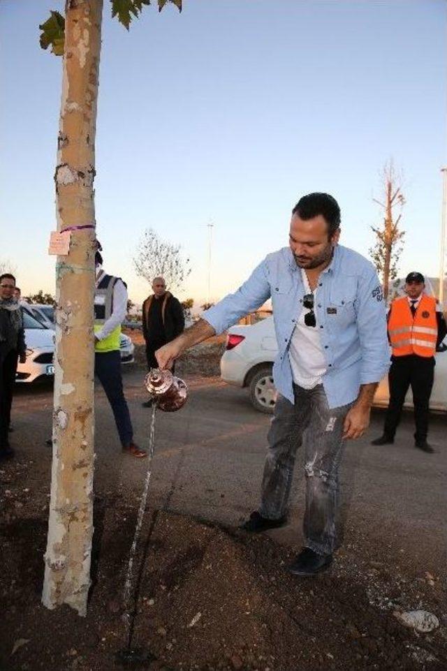 ‘gülen Adam’ Kemal Sunal, Expo 2016’da Yaşayacak