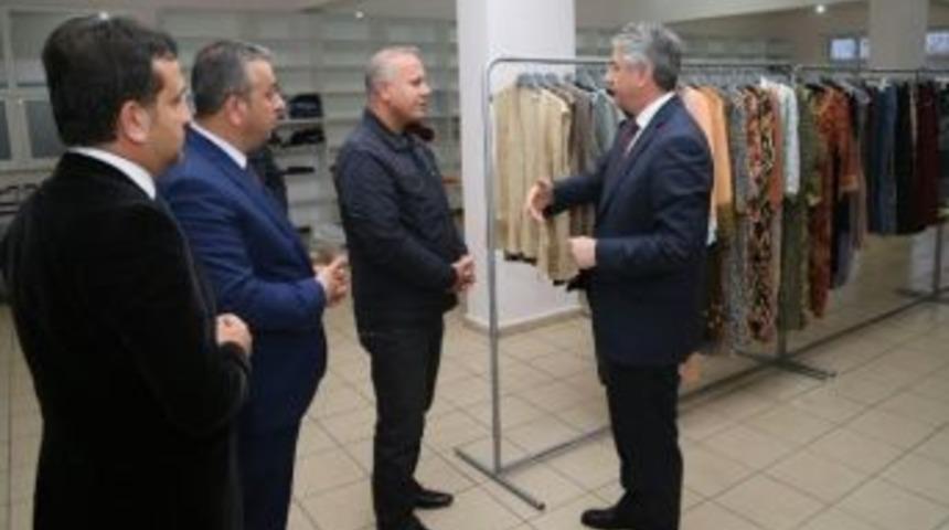 Elazığ, Hayır &Ccedil;arşısına Sahip &Ccedil;ıktı