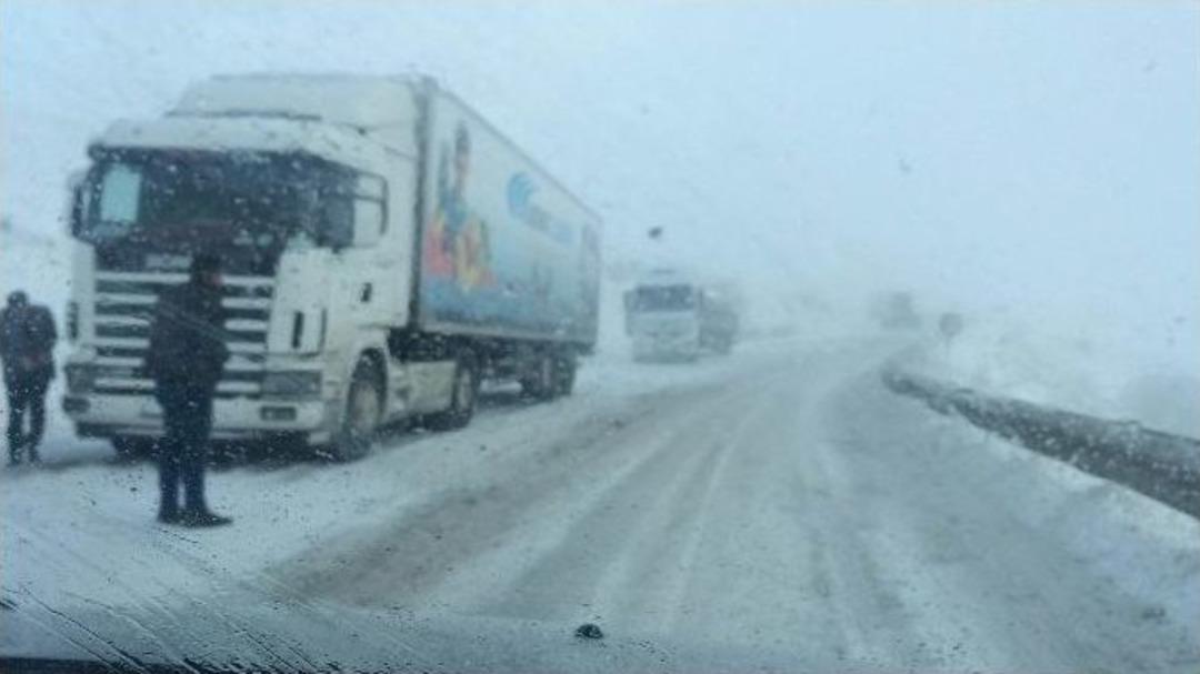 S&uuml;r&uuml;c&uuml;lerin Kar Ve Tipi İle İmtihanı