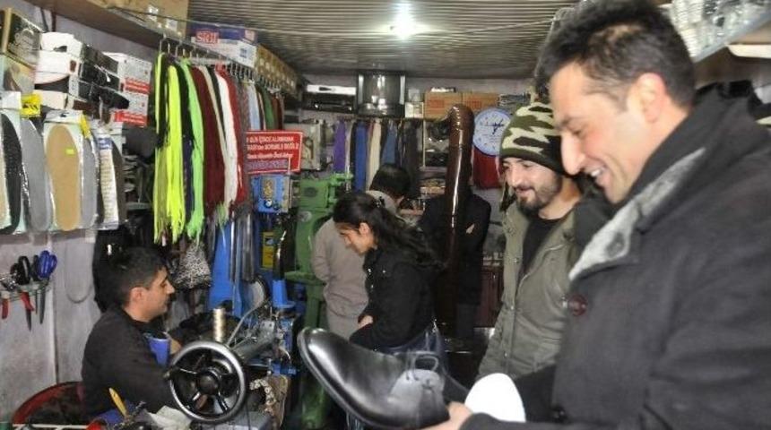 Kışın Gelişi Ayakkabı Tamircilerine Yaradı