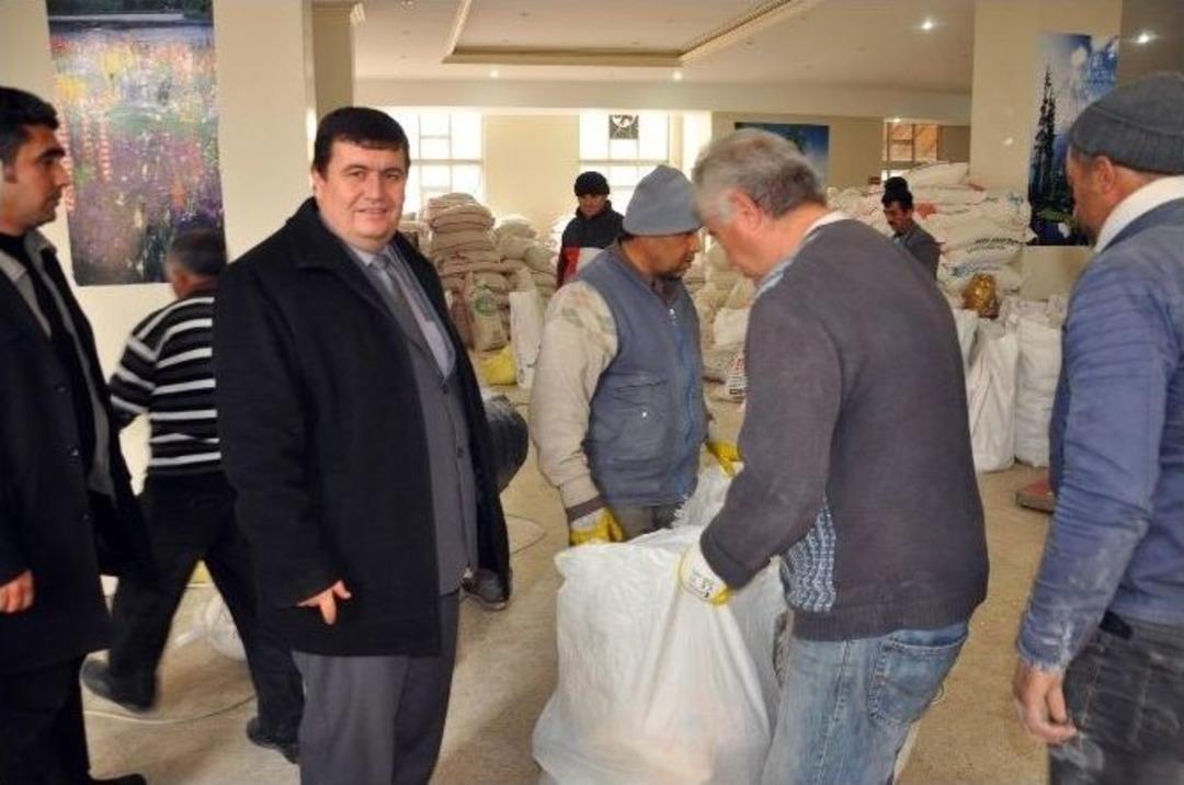 Sorgun&rsquo;dan Yardım Tırları Bayırbucak T&uuml;rkmenleri İ&ccedil;in Yola &Ccedil;ıktı