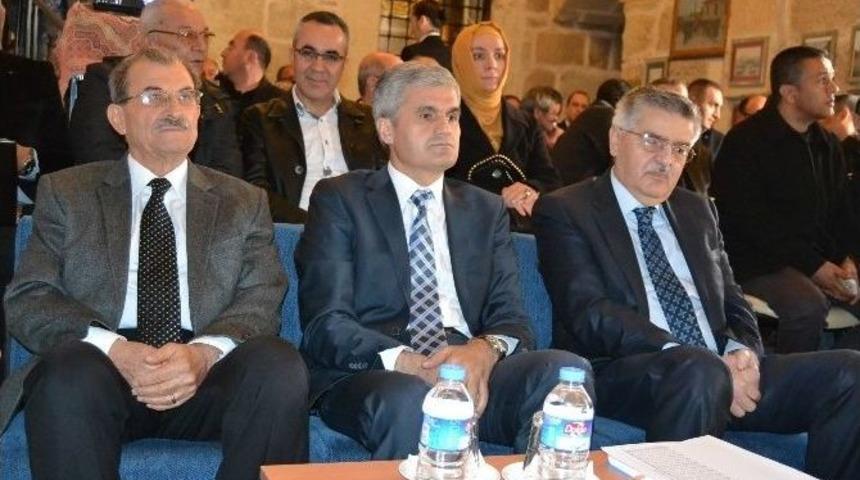 "g&uuml;n&uuml;m&uuml;zden Geleceği Adana&rsquo;da Eğitim Yolculuğu" Konferansı