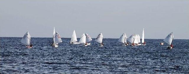 Piri Reis Yelken Yarışları Tekirdağ’da Başladı