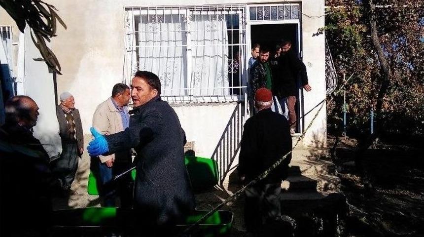 &Ouml;l&uuml; Bulunan Yaşlı Kadının Sobadan Zehirlendiği Belirlendi