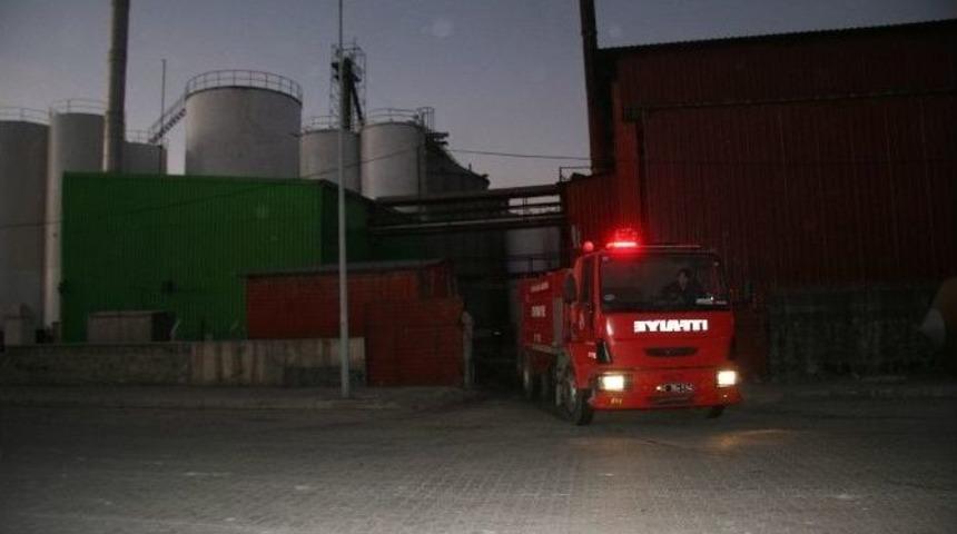 Afyonkarahisar&rsquo;da Yağ Fabrikasında &Ccedil;ıkan Yangın Korkuttu