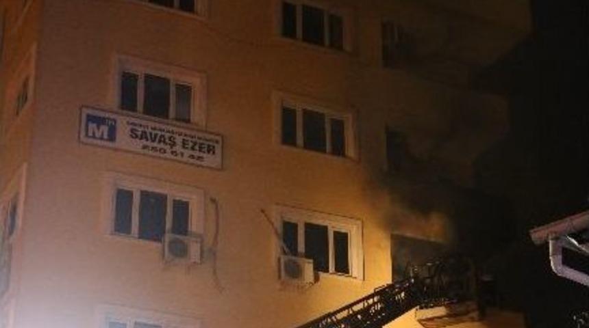 Kombi Bomba Gibi Patladı, İş Yeri Kullanılamaz Hale Geldi