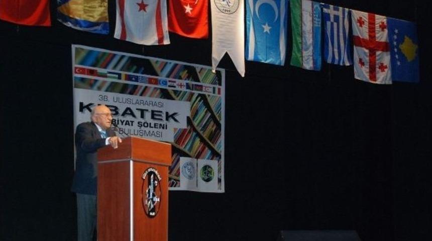 Kıbatek&rsquo;li Edebiyat&ccedil;ılar Tire&rsquo;de Buluştu