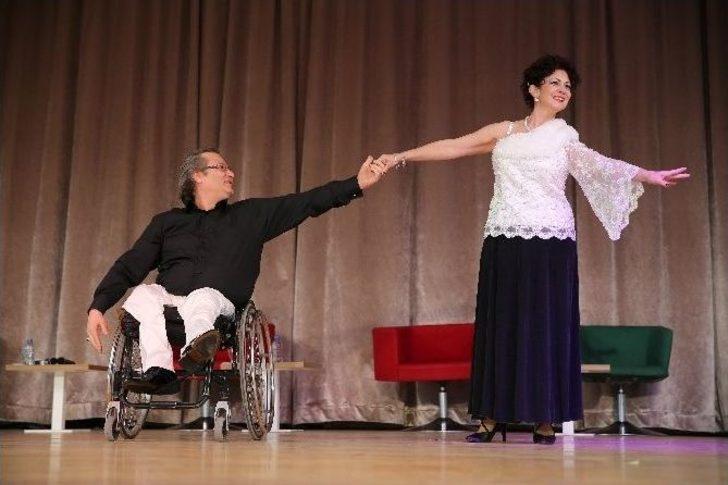 Engelleri Sahnede Aştılar G3